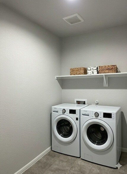 Building Photo - 417 Destin Dr