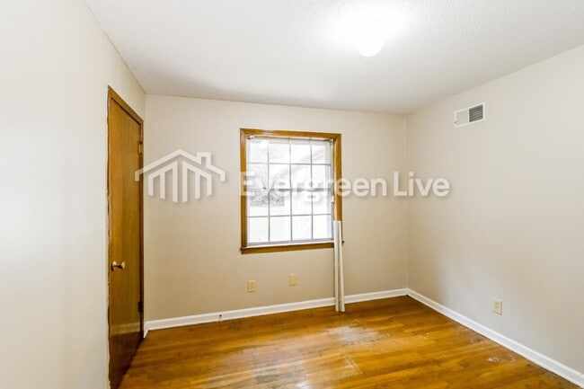 Building Photo - 4261 Riche Rd