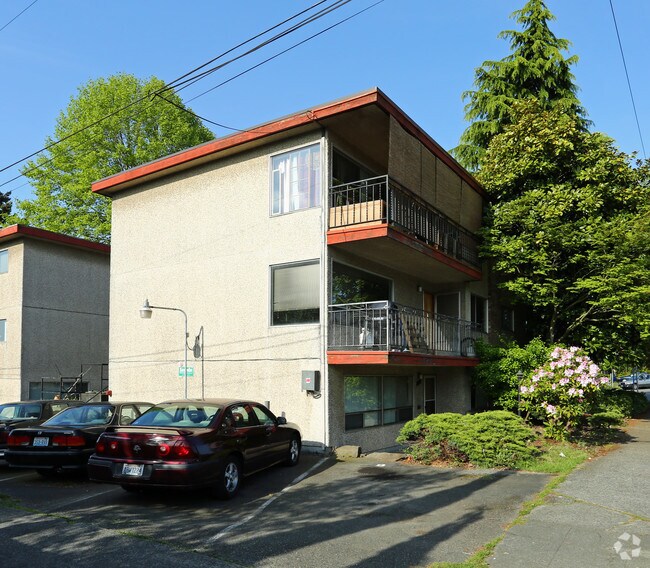 Building Photo - 6416 14th Ave NW