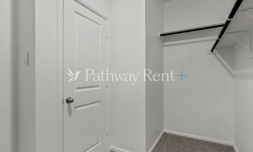 Building Photo - 8408 Hollymead Ln