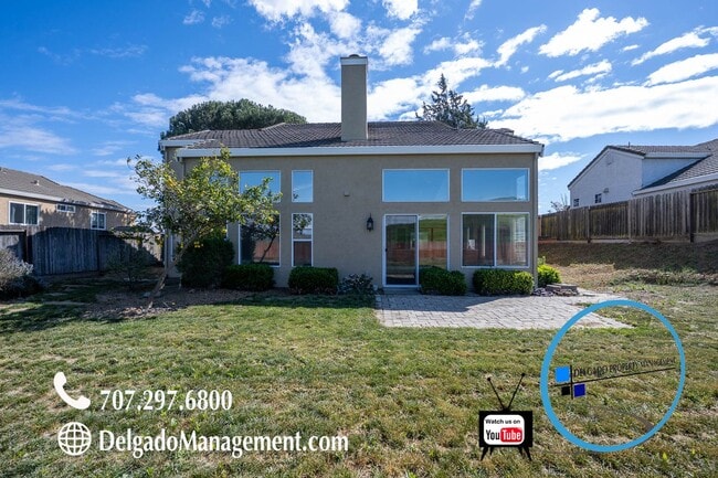 Building Photo - Benicia! Large 3 bd/2 bath