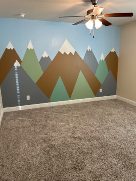 Building Photo - 800 E 92nd St