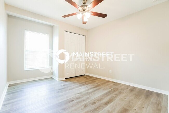 Building Photo - 3 Bedroom Pet-Friendly Home in PORT CHARLOTTE, FL with Main Street Renewal