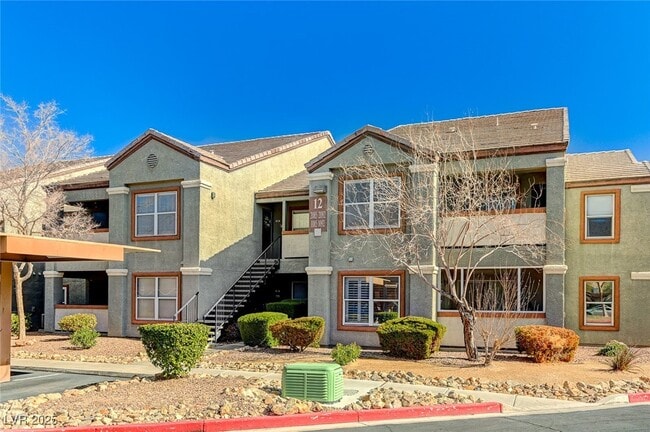 Primary Photo - 555 E Silverado Ranch Blvd