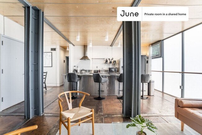 Building Photo - 3305 7th St NE