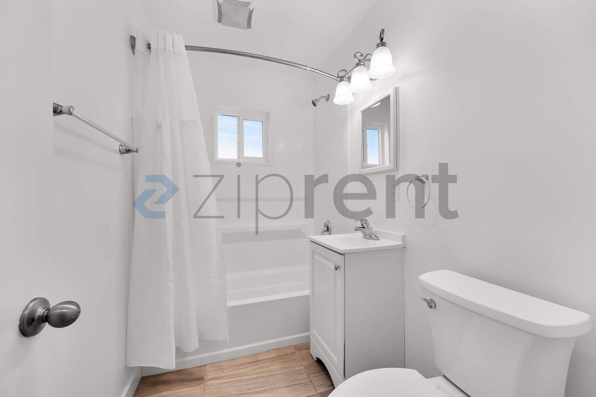 Building Photo - Unit 1515