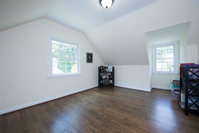 Building Photo - 4002 Spruell Dr