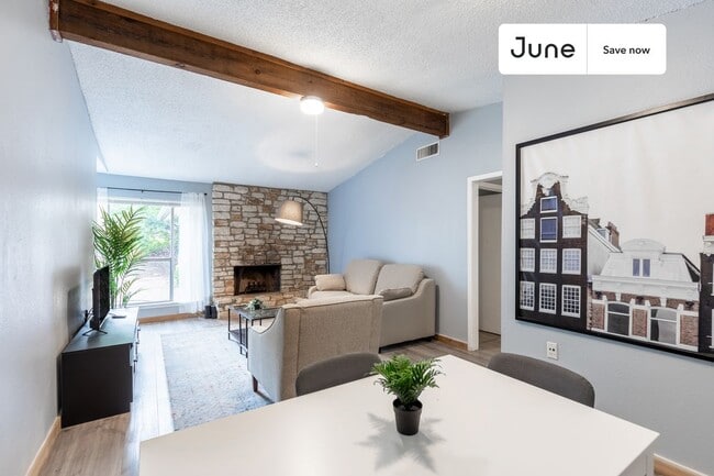 Building Photo - 5402 Brompton Cir