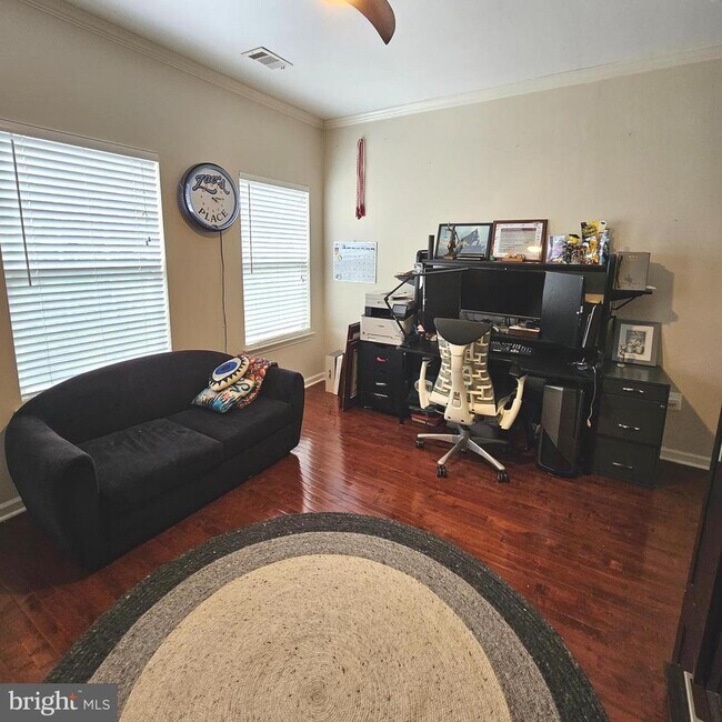 Building Photo - 2651 Park Tower Dr