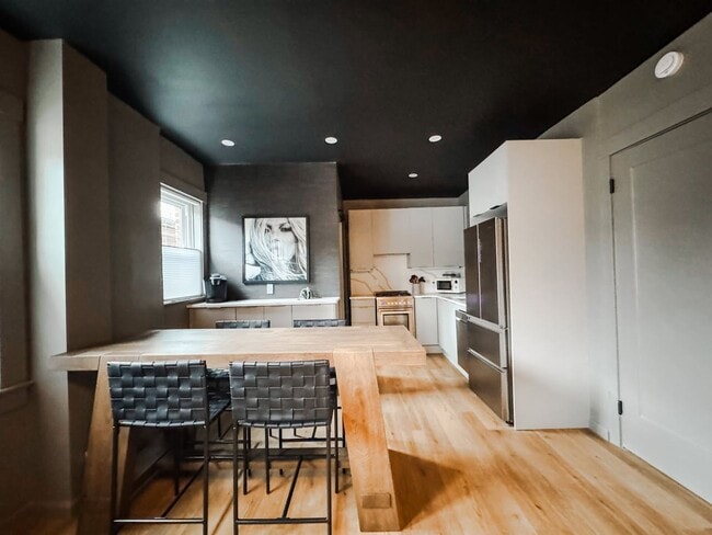 Building Photo - 272-278-278 Winton Rd N