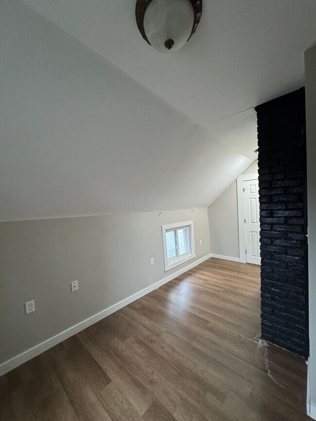 Building Photo - 3338 Marvin Ave