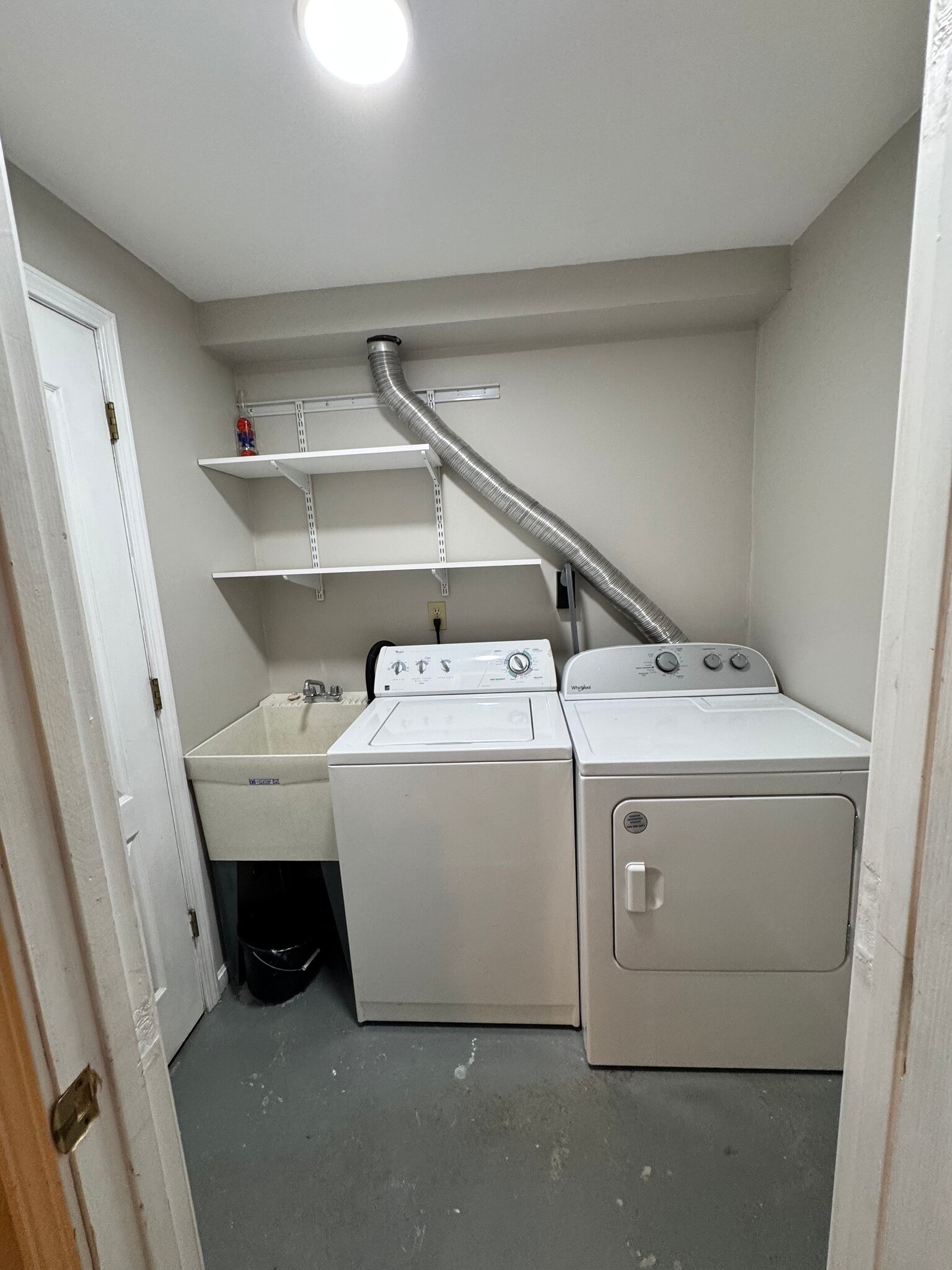 Building Photo - 301 Bluegrass Ave