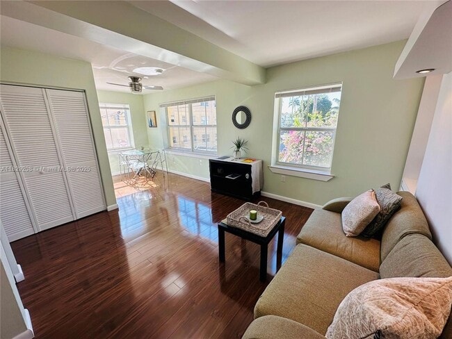 Building Photo - 1308 Drexel Ave
