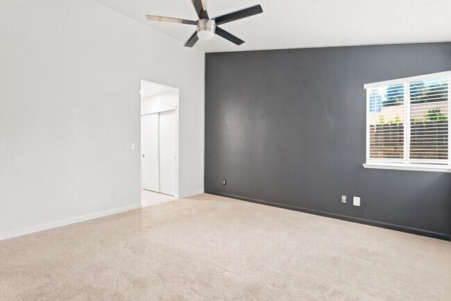 Building Photo - 8034 Fairlands Way