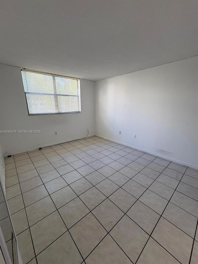 Building Photo - 8004 SW 149th Ave