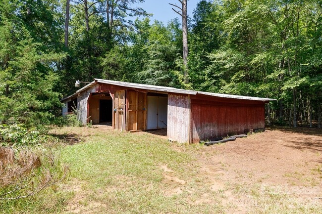 Building Photo - 734 Culp Ferguson Rd