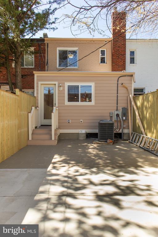 Building Photo - 164 Wesmond Dr