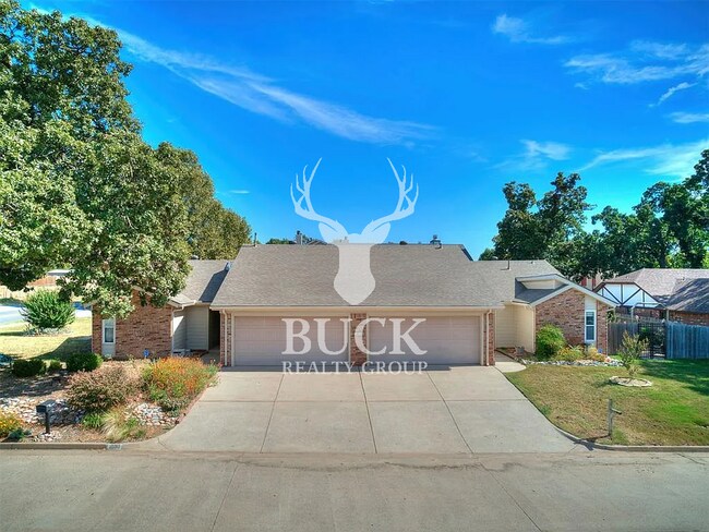 Building Photo - 1630 Kavel Dr