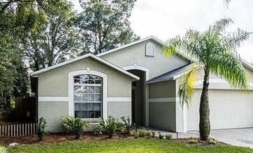 Building Photo - Beautifully upgraded 3/2 with double car garage!