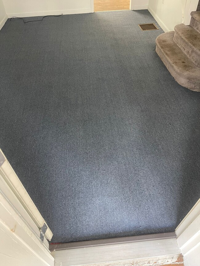 Building Photo - 5638 Litchfield St