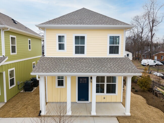 Primary Photo - 2009 23rd Ave N