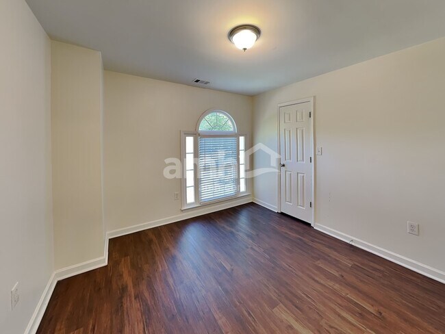 Building Photo - 4479 Cabinwood Turn