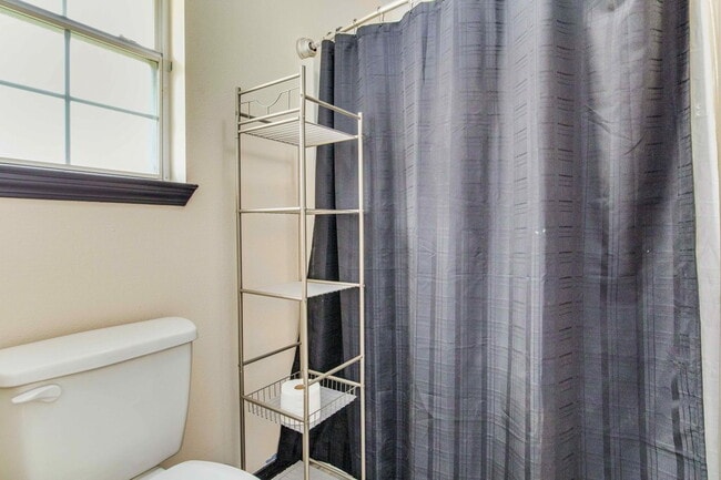 Building Photo - Welcome to this radiant and exquisite home, perfectly situated in a central location!