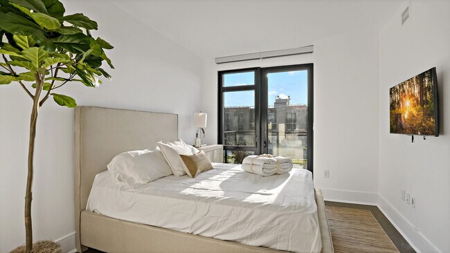 Building Photo - 1722 6th St NW