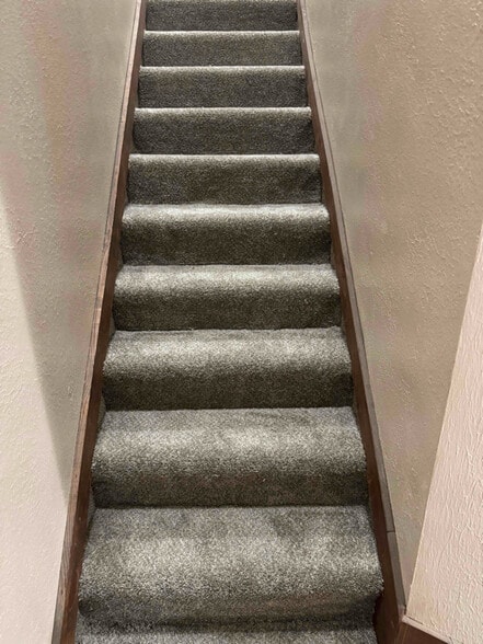 Building Photo - 525 N Main St