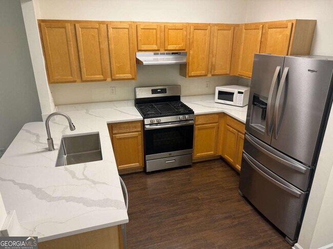 Building Photo - 2729 Heathrow Dr