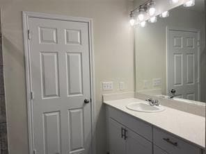 Building Photo - 1900 Damianita Dr