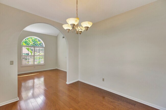 Building Photo - Elegant Living in the Heart of Seaside Farms