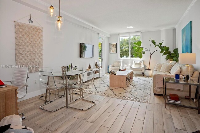 Building Photo - 1 Century Ln