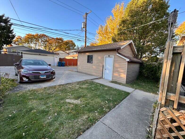 Building Photo - 1307 Harlem Ave