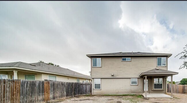 Building Photo - 603 Tom Kemp Dr