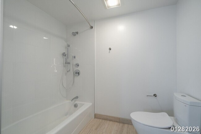 Building Photo - $3555.00| 1BD/1BA/1PKG Condominium in The Park Ke'eaumoku Liona Tower