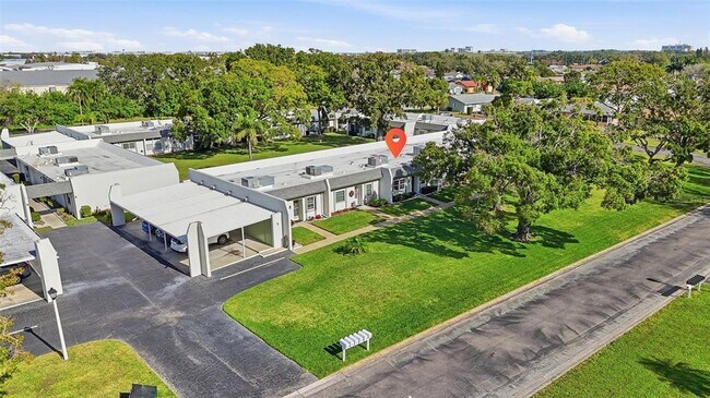 Building Photo - 4651 Lake Villa Dr