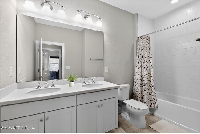 Building Photo - 179 Liberty Bell Rd