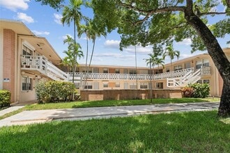 Building Photo - 3501 Van Buren St