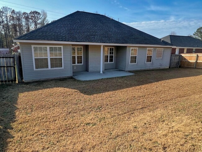 Building Photo - 1725 Tamarind Way