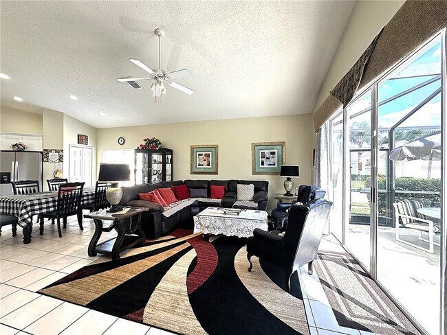 Building Photo - 16724 Rolling Green Dr