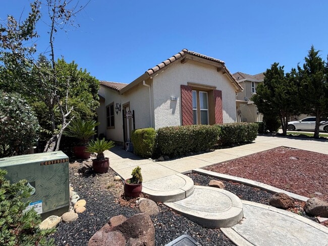 Building Photo - Spacious 4-Bedroom Elk Grove Home with Updated Kitchen, Quartz Countertops! VIEW TODAY!