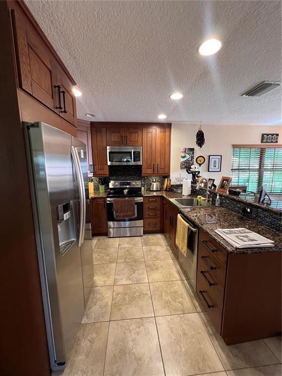 Building Photo - 540 Central Ave