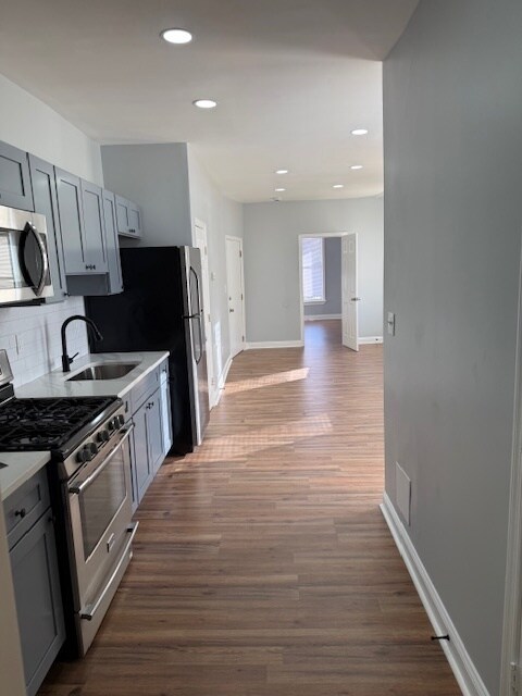 Building Photo - 37th Street