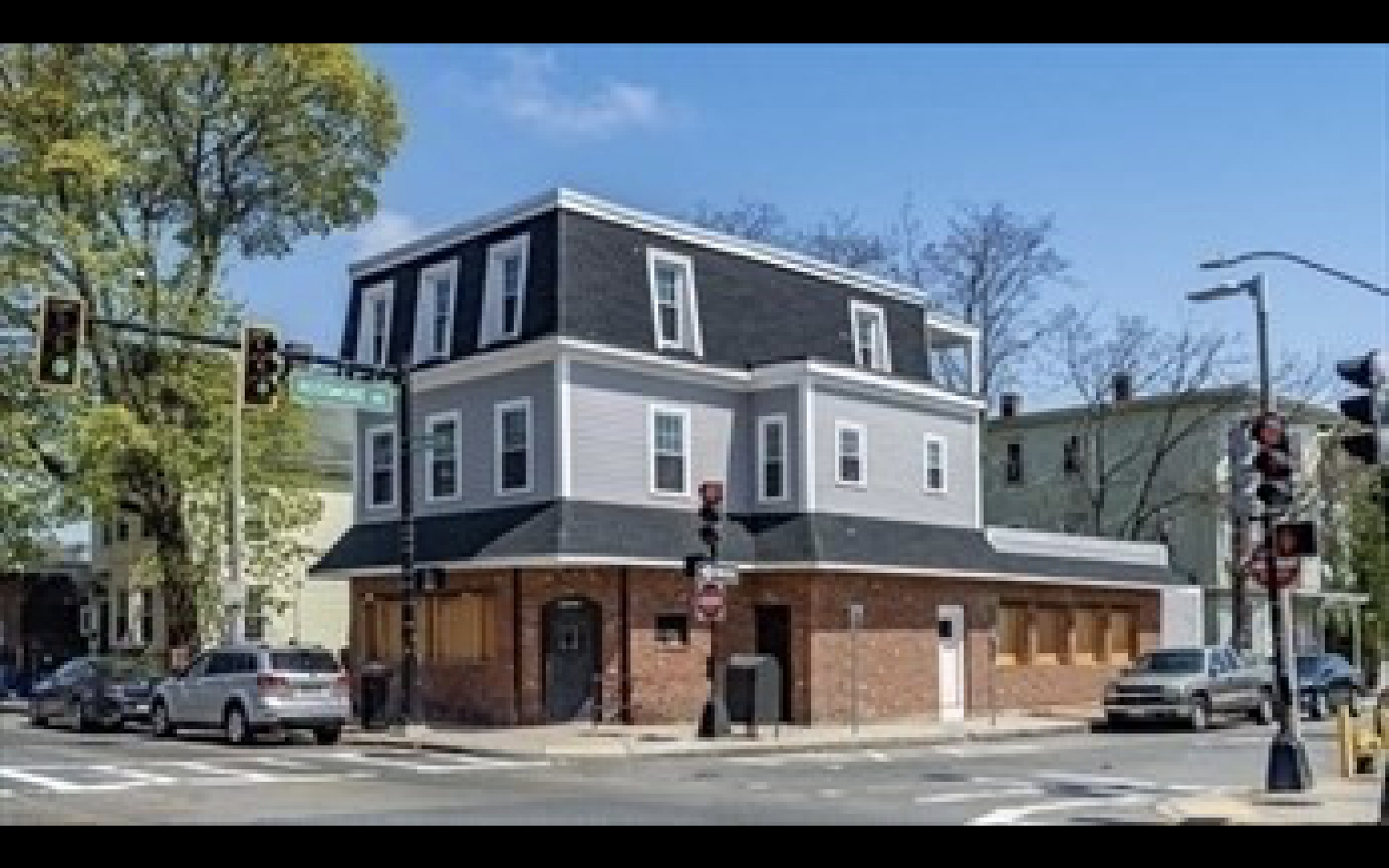 Building Photo - 9 Rossmore Rd