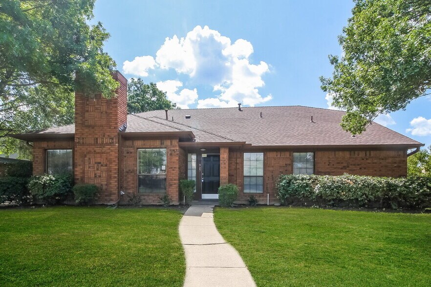 Primary Photo - 927 Aspen Dr