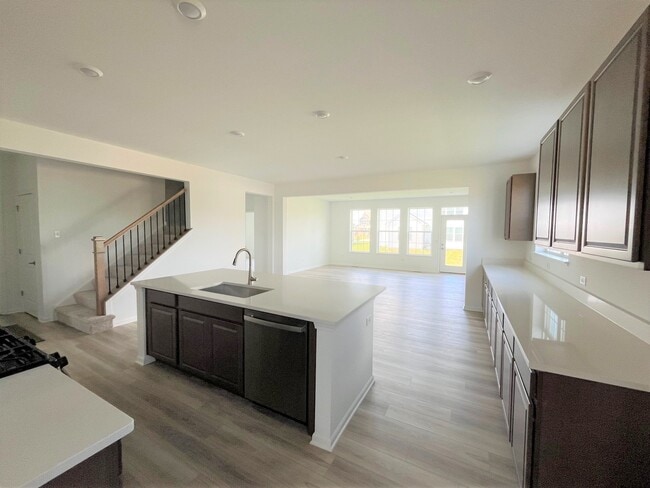 Building Photo - 218 Rhinebeck Wy