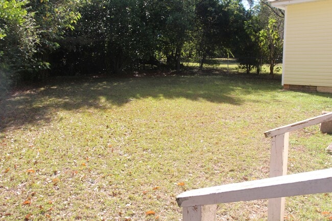 Building Photo - 956 South St