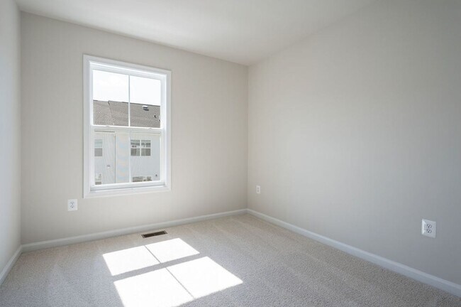 Building Photo - 2864 Sweetbay St