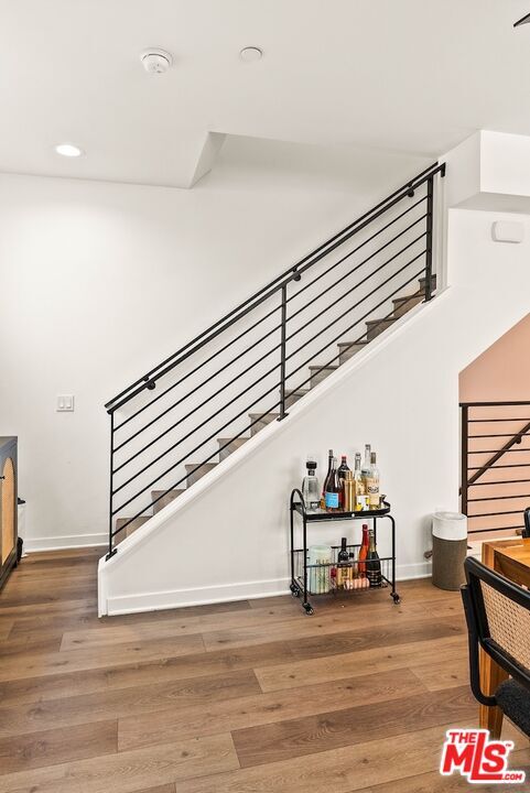 Building Photo - 3034 1/4 N Coolidge Ave